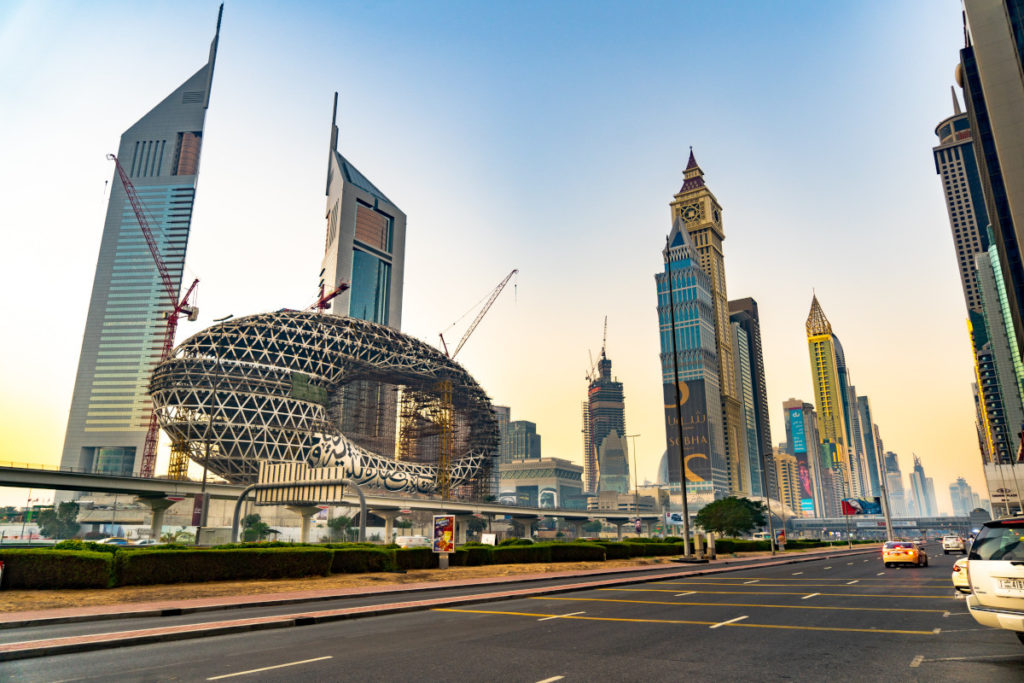 imagen de Dubai con rascacielos, ciudad donde ha tenido lugar el inicio de la COP28